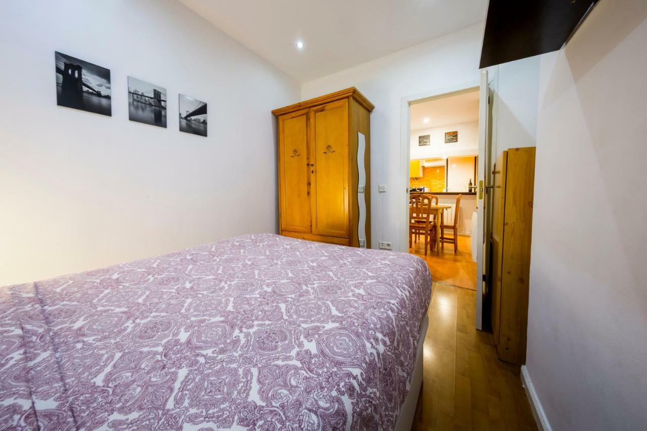 Apartmán Colegiata Madrid Exteriér fotografie